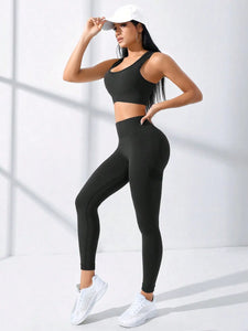 black yoga outfit set